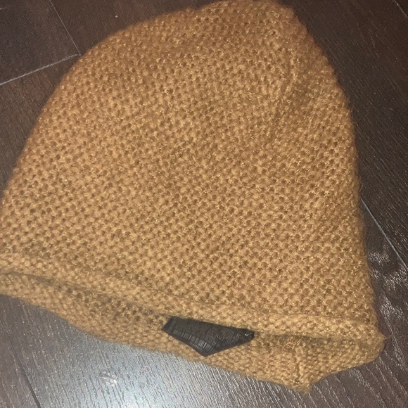 Zara Accessories - Brown Zara hat